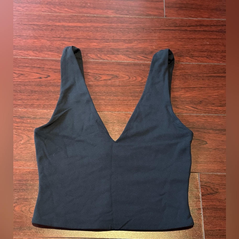 Babaton Contour Black Deep V Crop Top